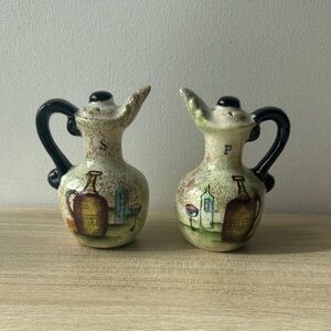 Vintage Salt and Pepper Shaker Speckled Green Black Handles Winery Theme Japan